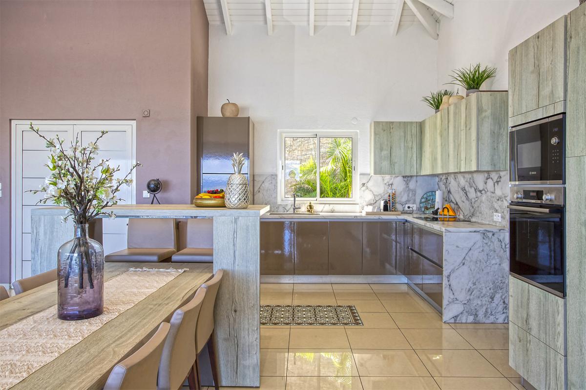A louer villa 4 chambres Mont Vernon Saint Martin_ Cuisine - 19